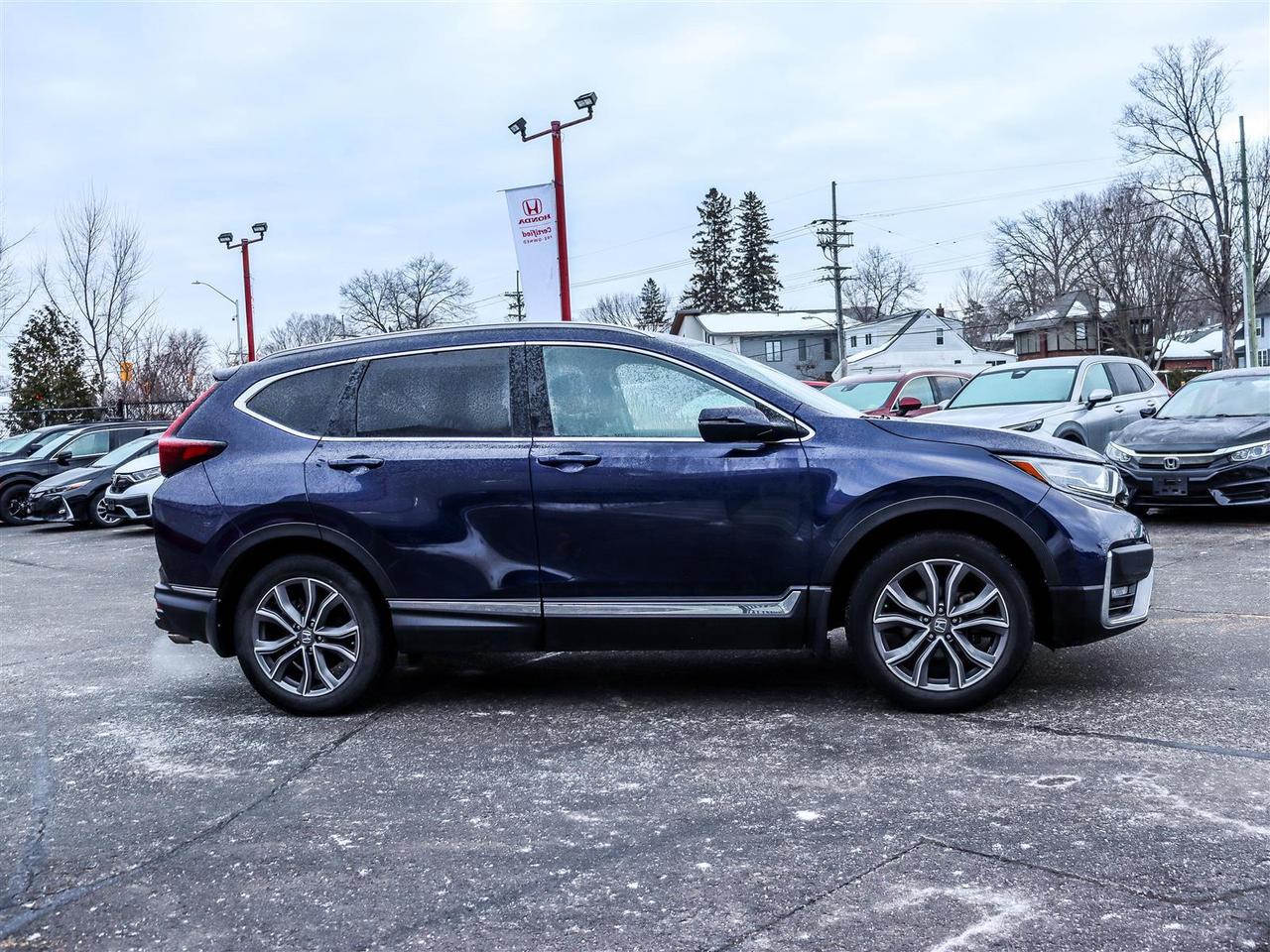2022 Honda CR-V Touring LEATHER NAVI SUNROOF Photo2