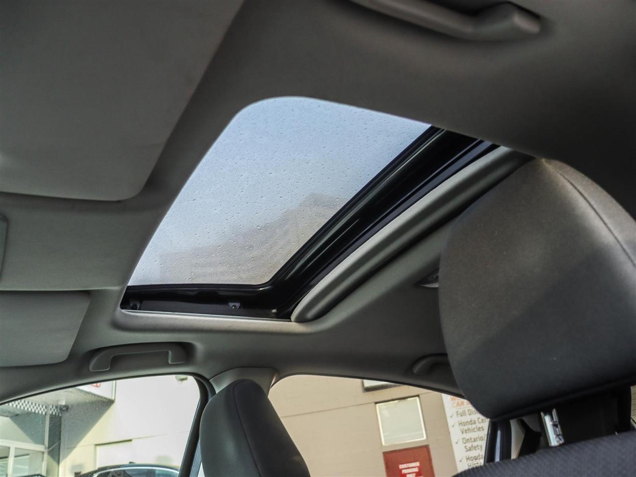 2017 Honda HR-V EX 2WD SUNROOF ALLOY WHEELS Photo