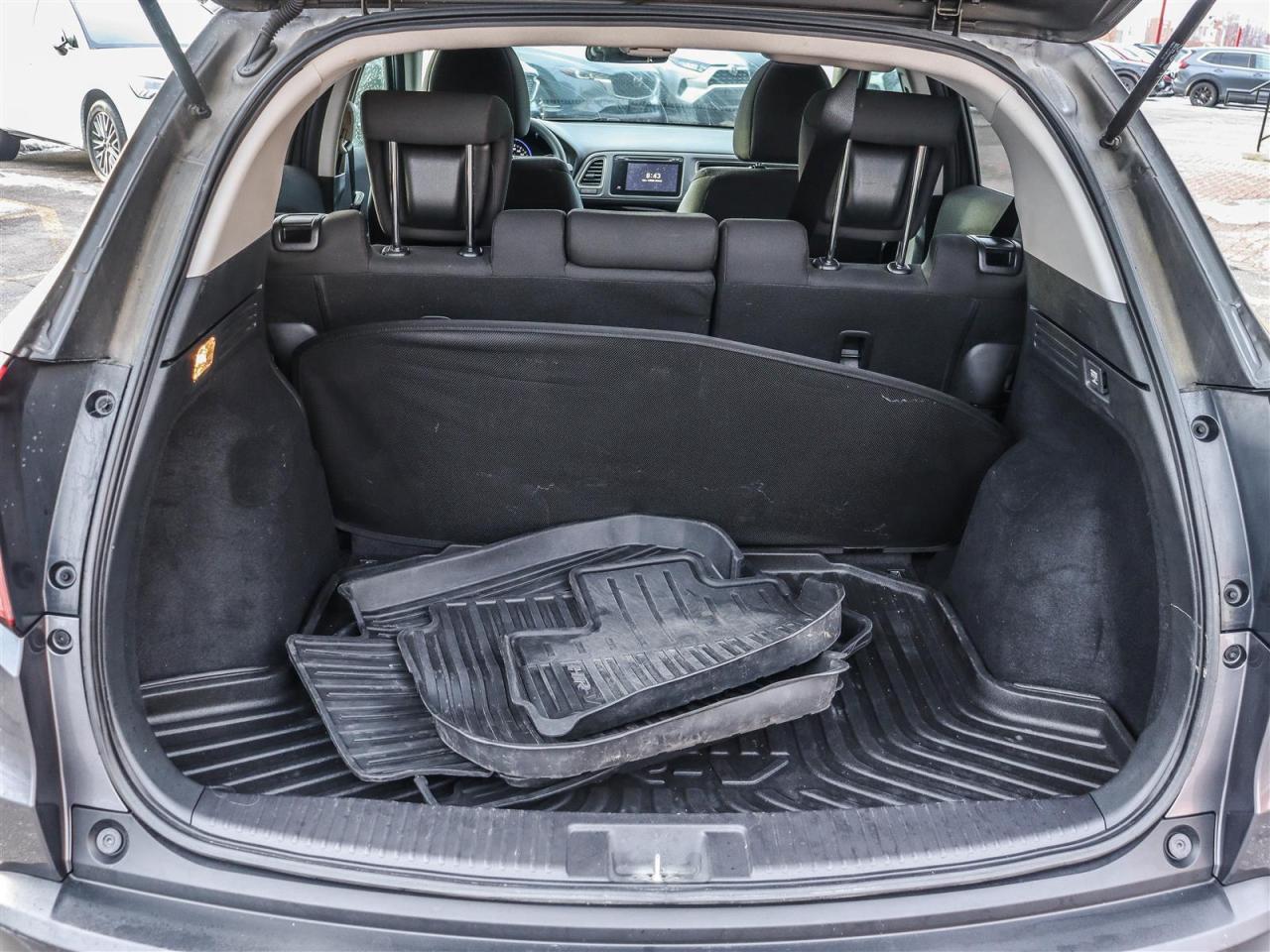 2017 Honda HR-V EX 2WD SUNROOF ALLOY WHEELS Photo