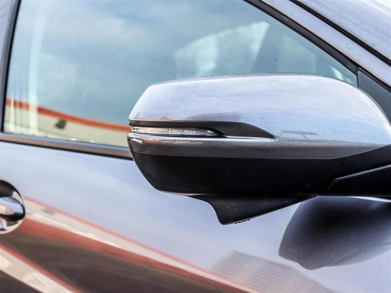 2017 Honda HR-V EX 2WD SUNROOF ALLOY WHEELS Photo