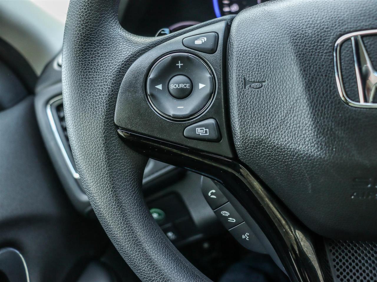 2017 Honda HR-V EX 2WD SUNROOF ALLOY WHEELS Photo