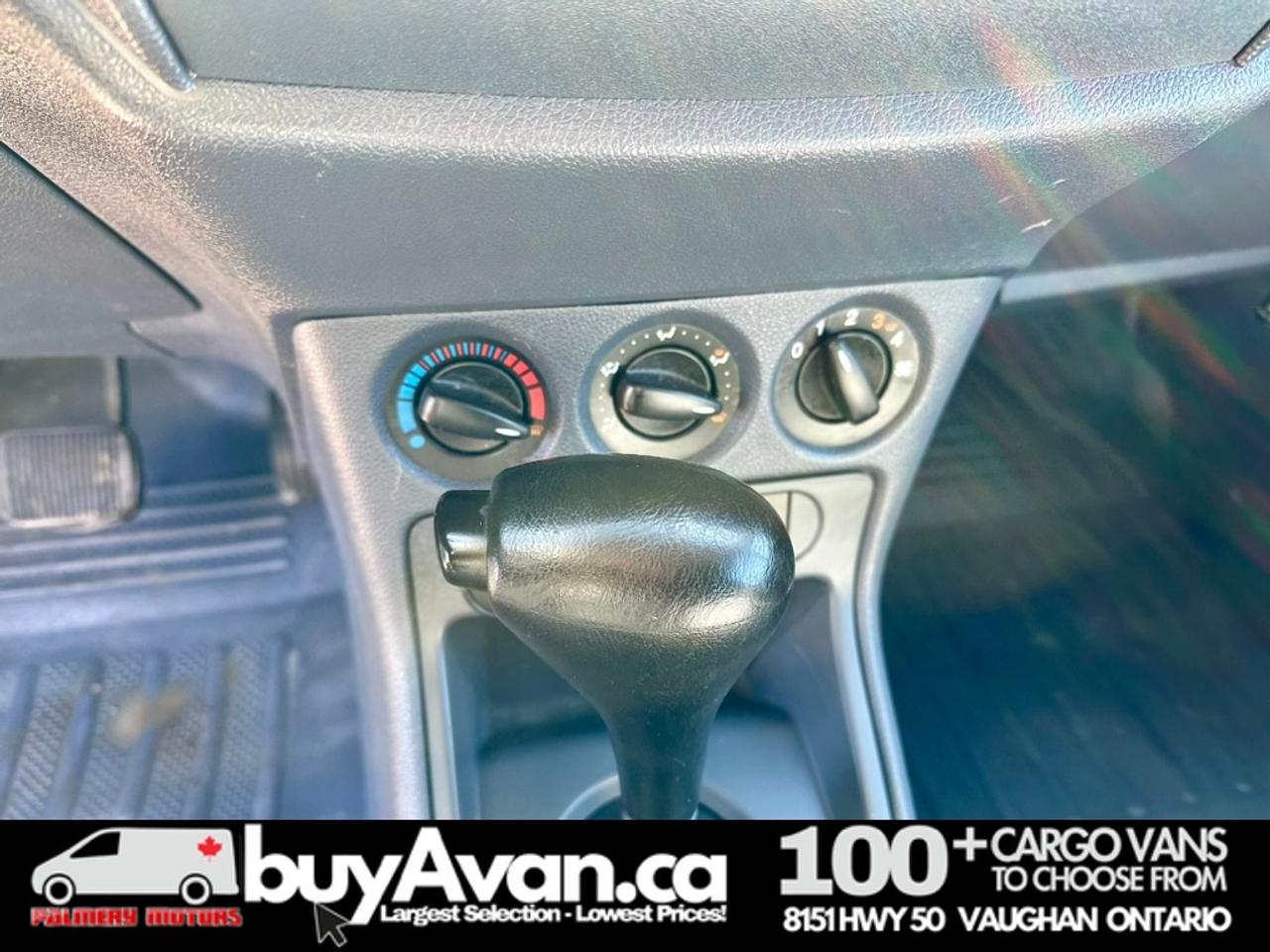 2012 Ford Transit Connect Cargo Van XLT LOW KMS 1-OWNER + Divider Photo