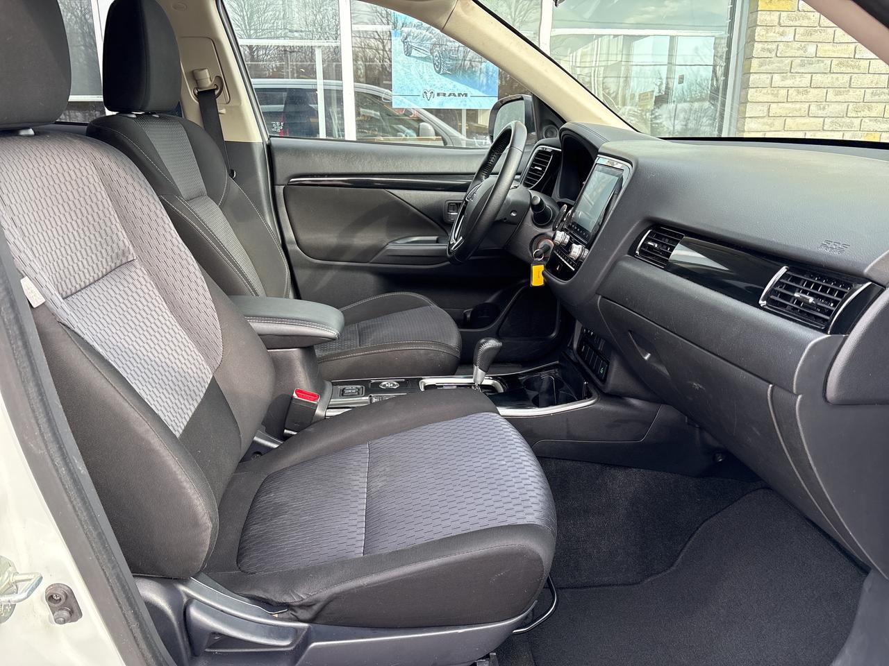 2020 Mitsubishi Outlander EX Photo