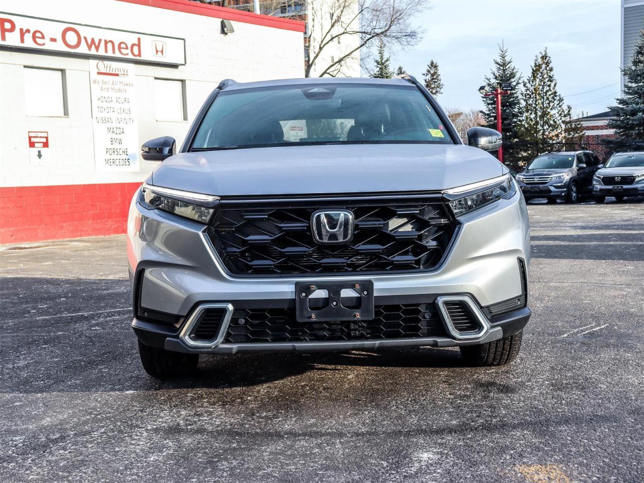 2023 Honda CR-V Hybrid Touring LEATHER NAVI SUNROOF Photo