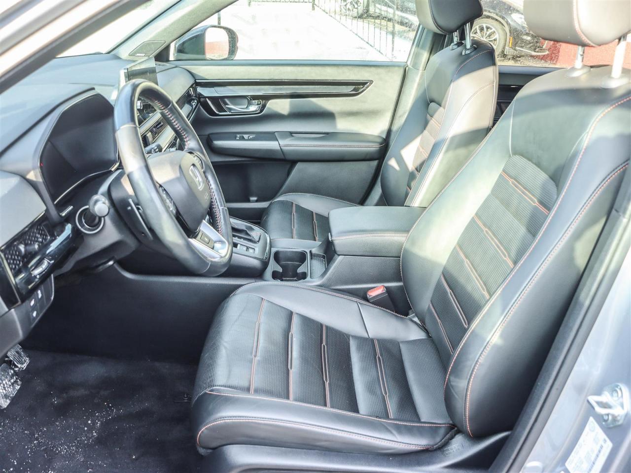 2023 Honda CR-V Hybrid Touring LEATHER NAVI SUNROOF Photo