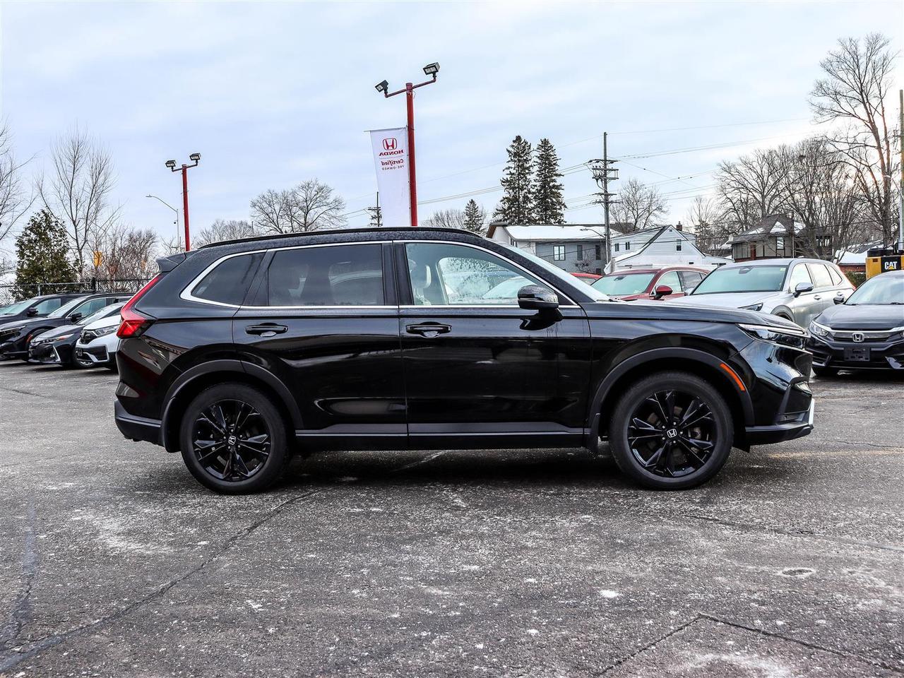 2024 Honda CR-V Hybrid Touring Photo