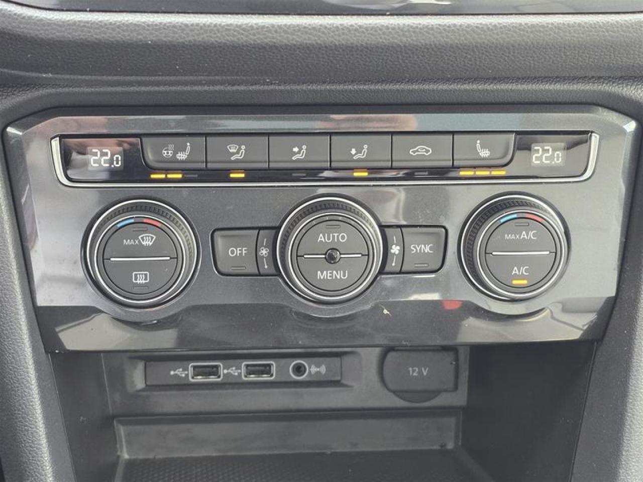 2019 Volkswagen Tiguan Highline 2.0T 8sp at w/Tip 4M Photo