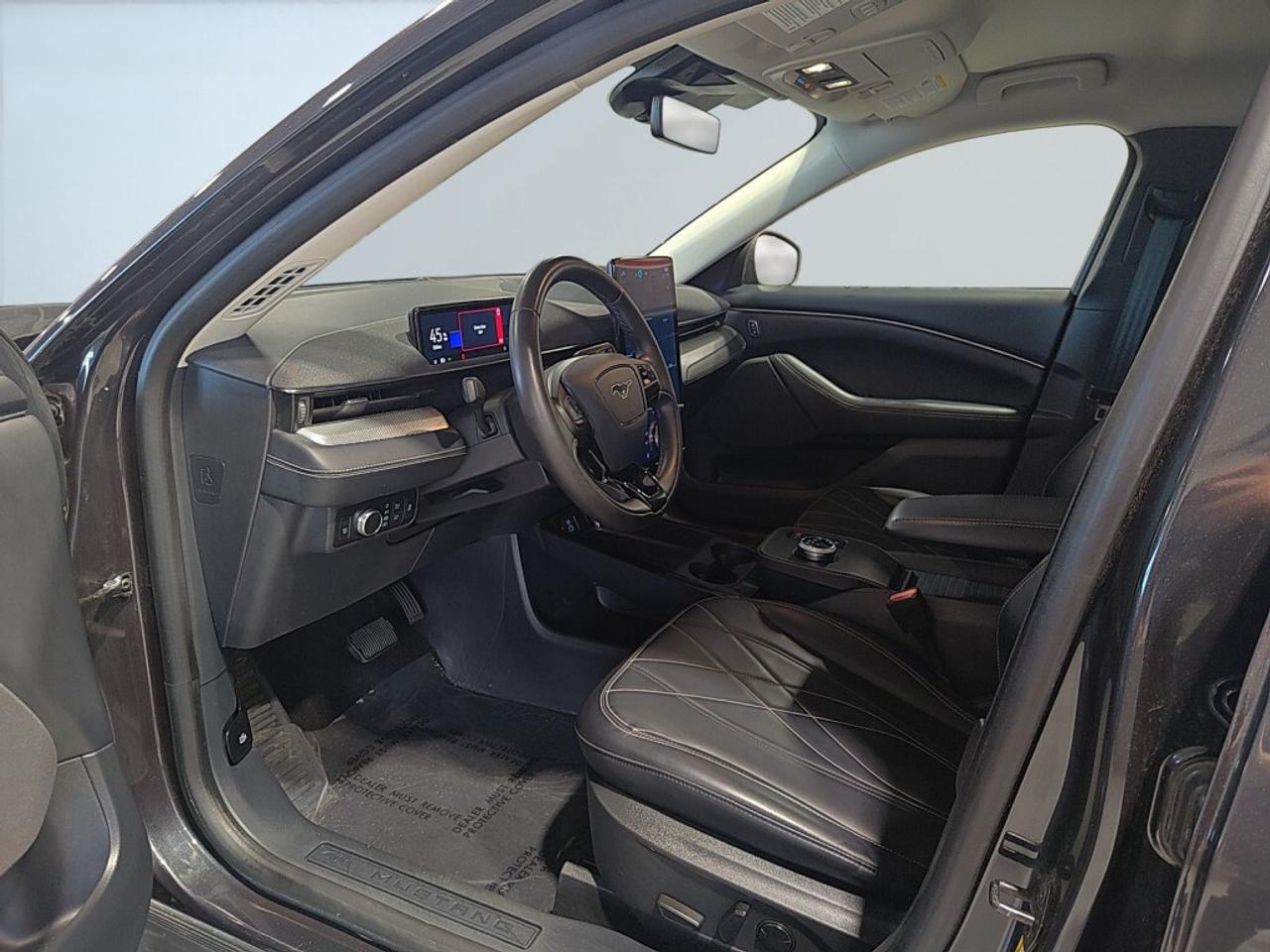 2022 Ford Mustang Mach-E Select AWD/ NAVI / Leather / CarPlay / Back-Up Cam Photo