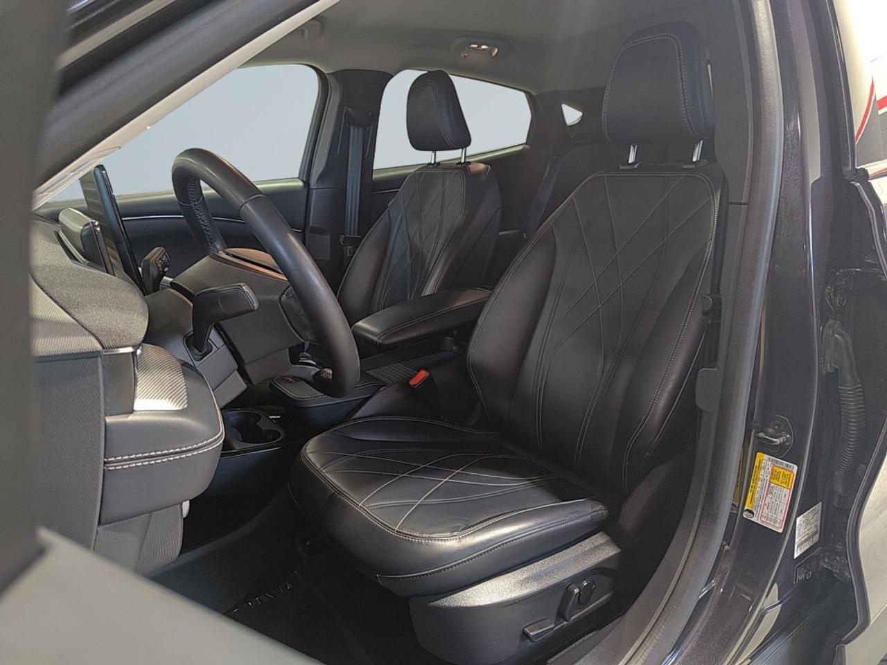 2022 Ford Mustang Mach-E Select AWD/ NAVI / Leather / CarPlay / Back-Up Cam Photo