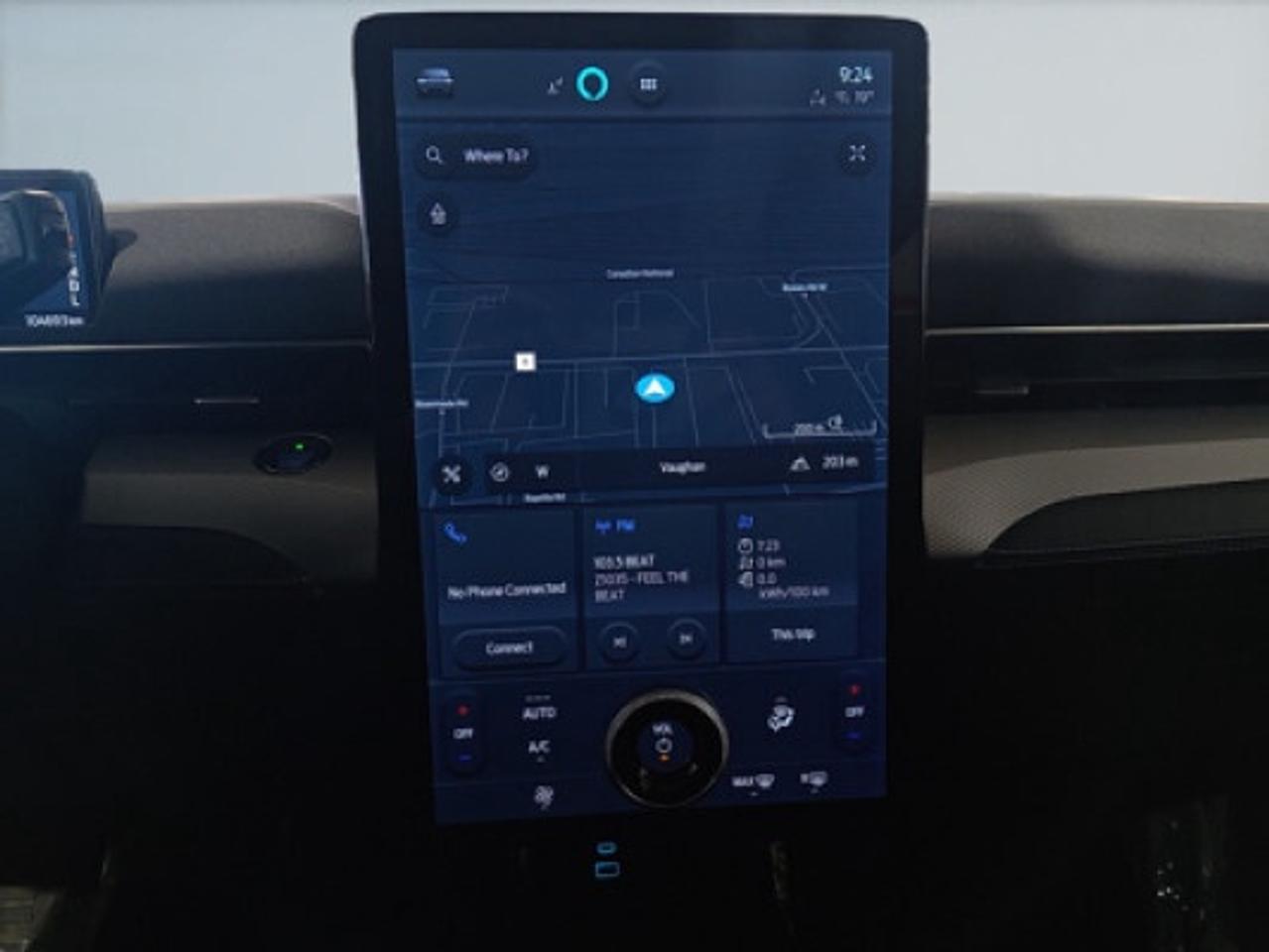 2022 Ford Mustang Mach-E Select AWD/ NAVI / Leather / CarPlay / Back-Up Cam Photo