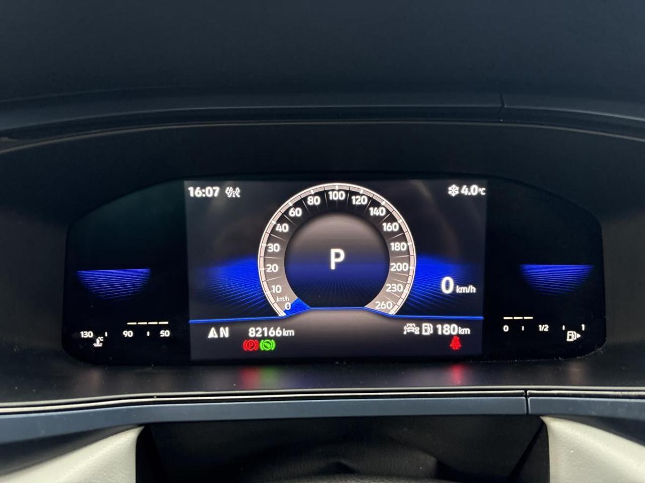 2022 Volkswagen Taos Comfortline w/Winter & All-Season Tires Photo