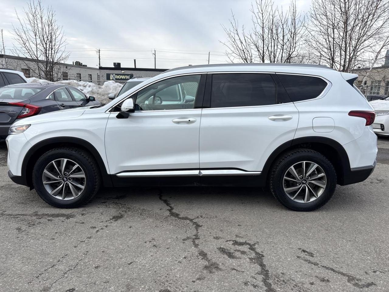 2019 Hyundai Santa Fe Preferred AWD Photo4