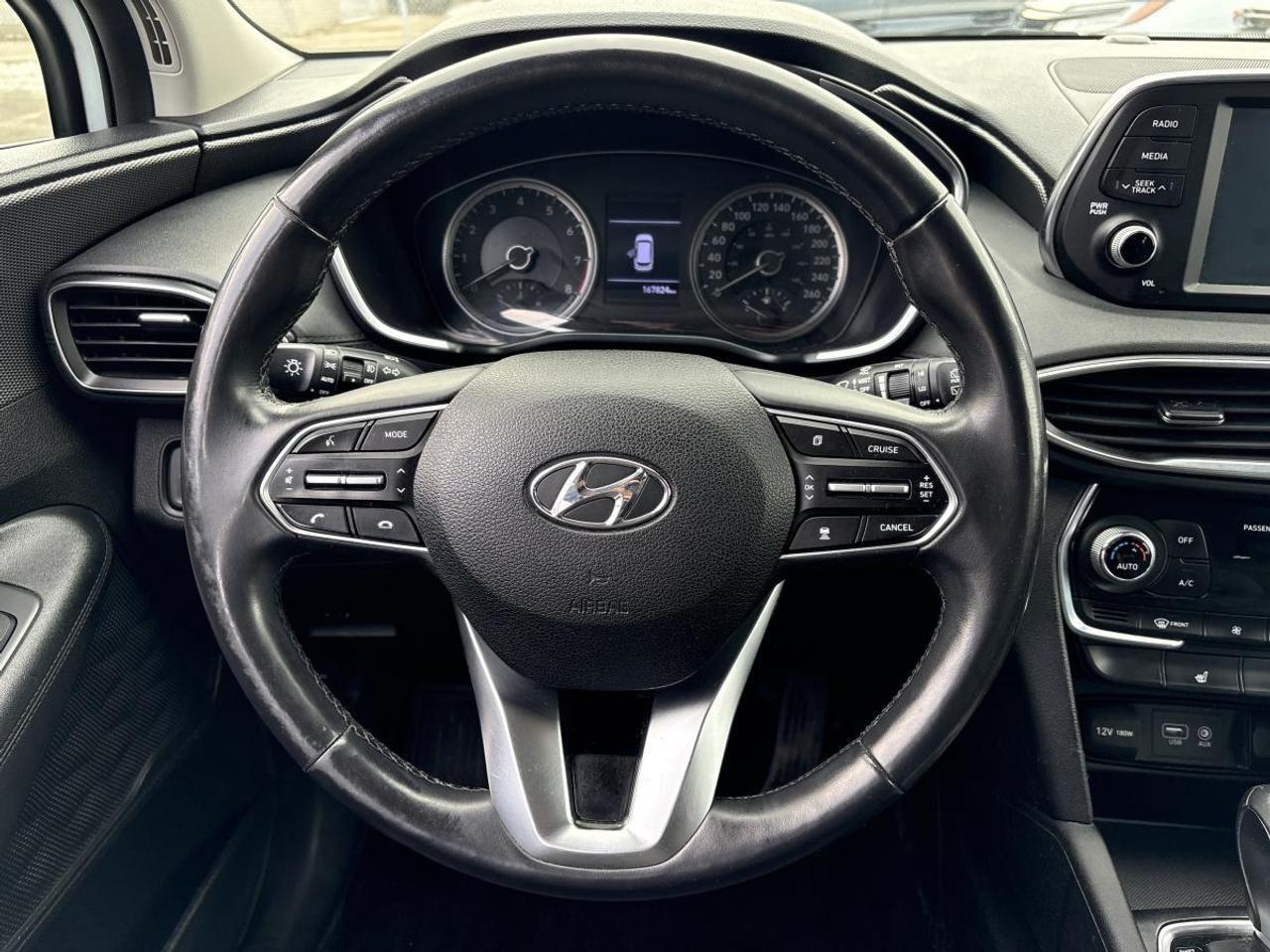 2019 Hyundai Santa Fe Preferred AWD Photo