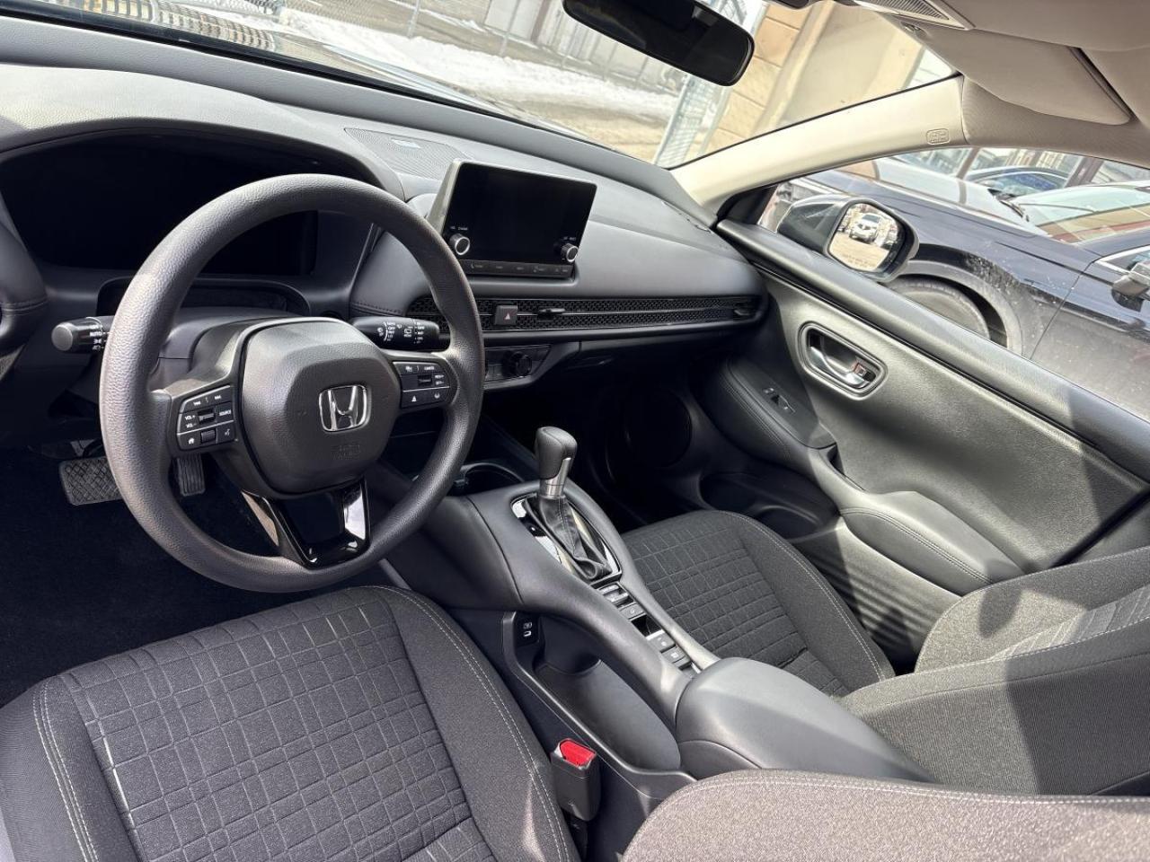 2025 Honda HR-V LX Honda Certified With 7YRS/160K Warranty Photo