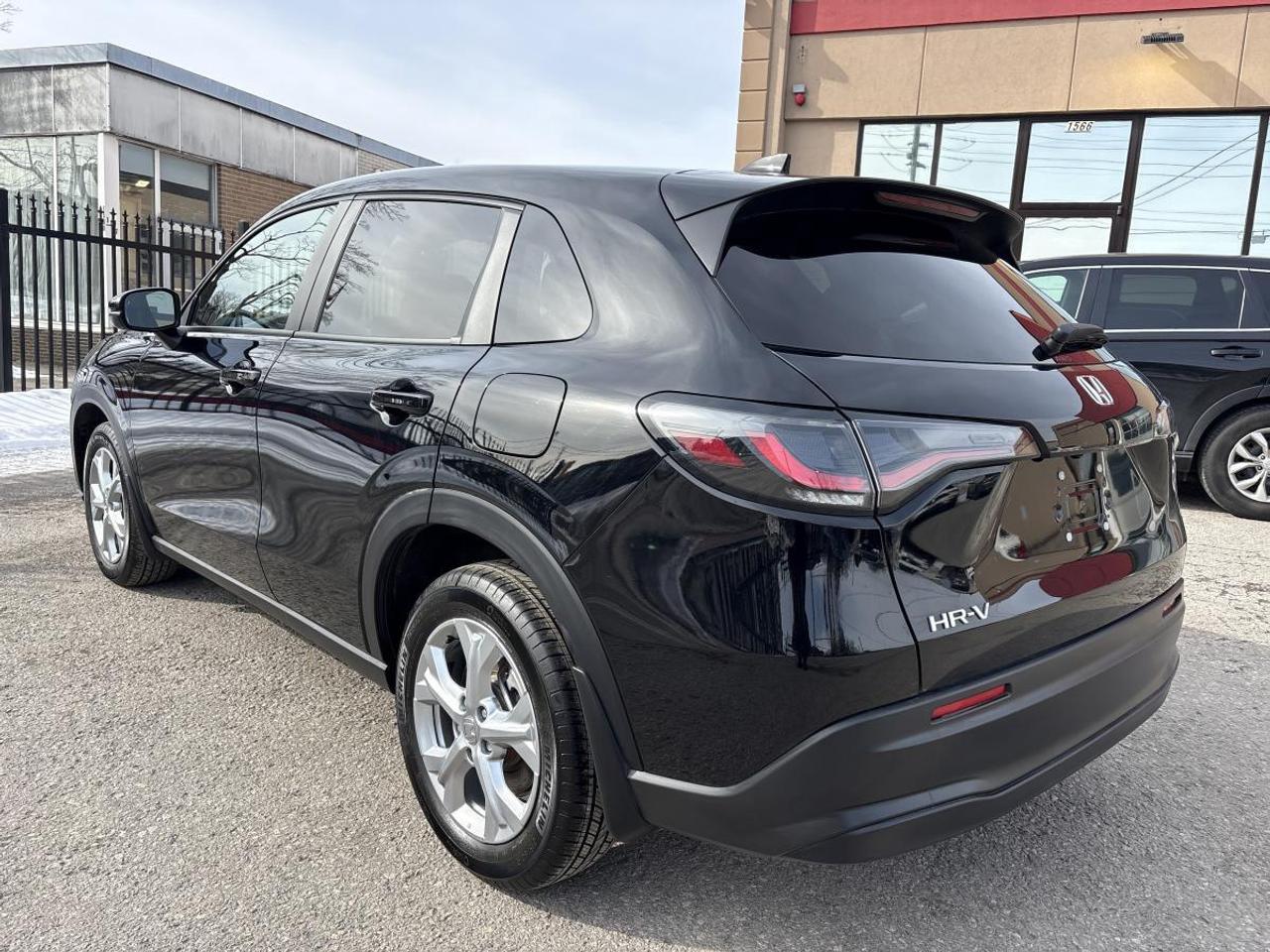 2025 Honda HR-V LX Honda Certified With 7YRS/160K Warranty Photo