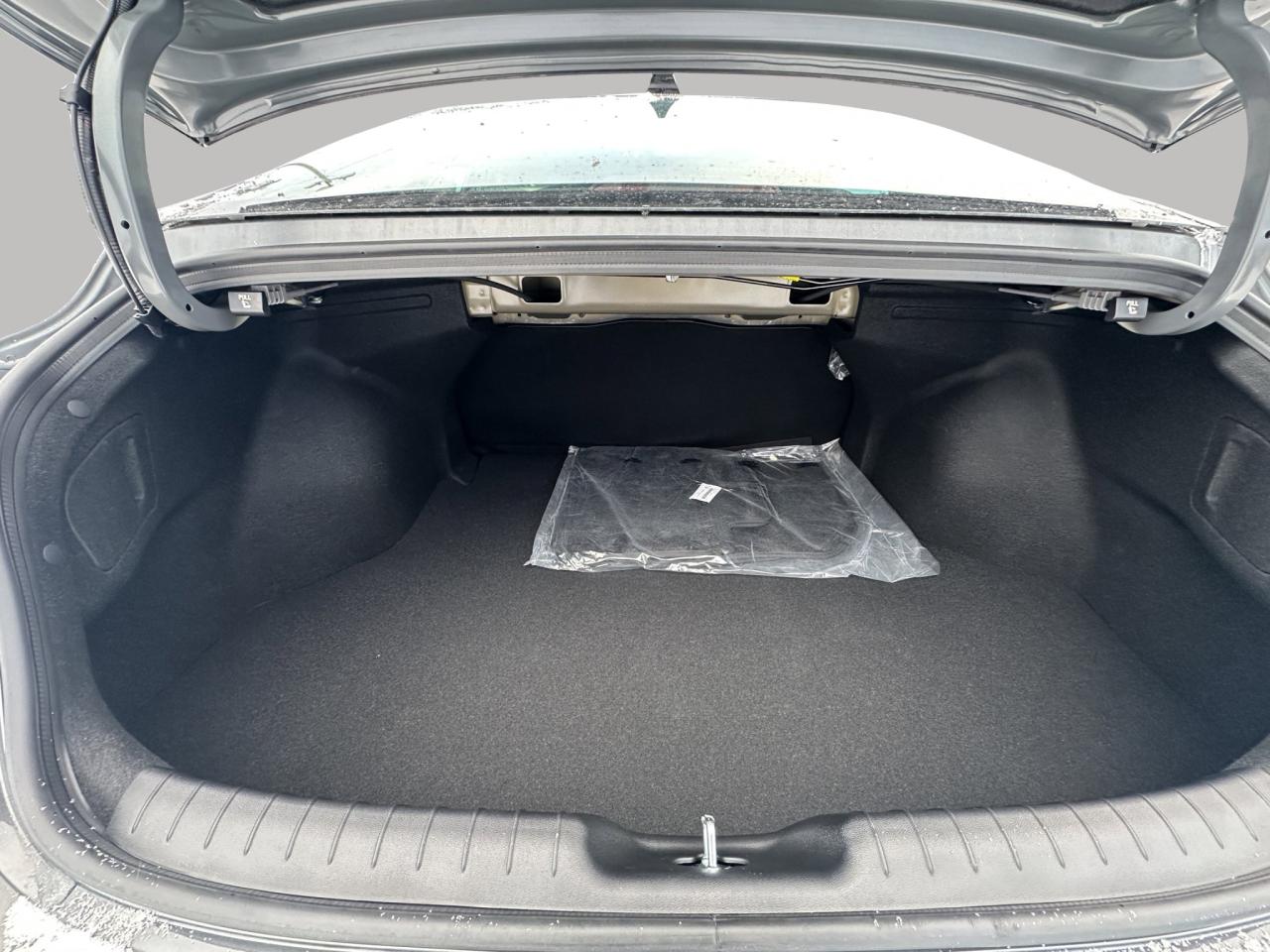 2026 Hyundai Elantra Essential Photo