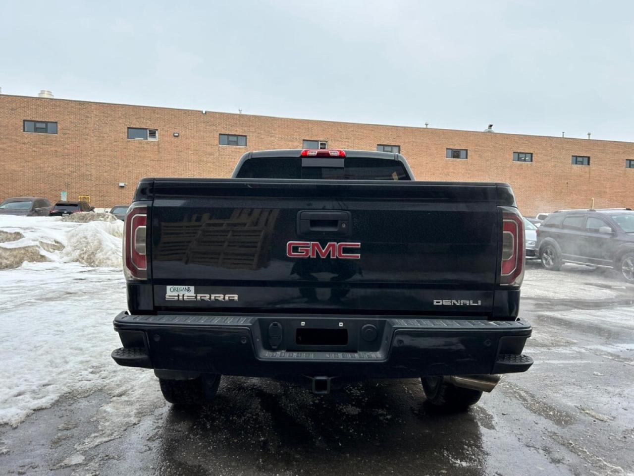 2016 GMC Sierra 1500 Denali 4WD / Crew Cab / Short Box / Sunroof / Heat Photo