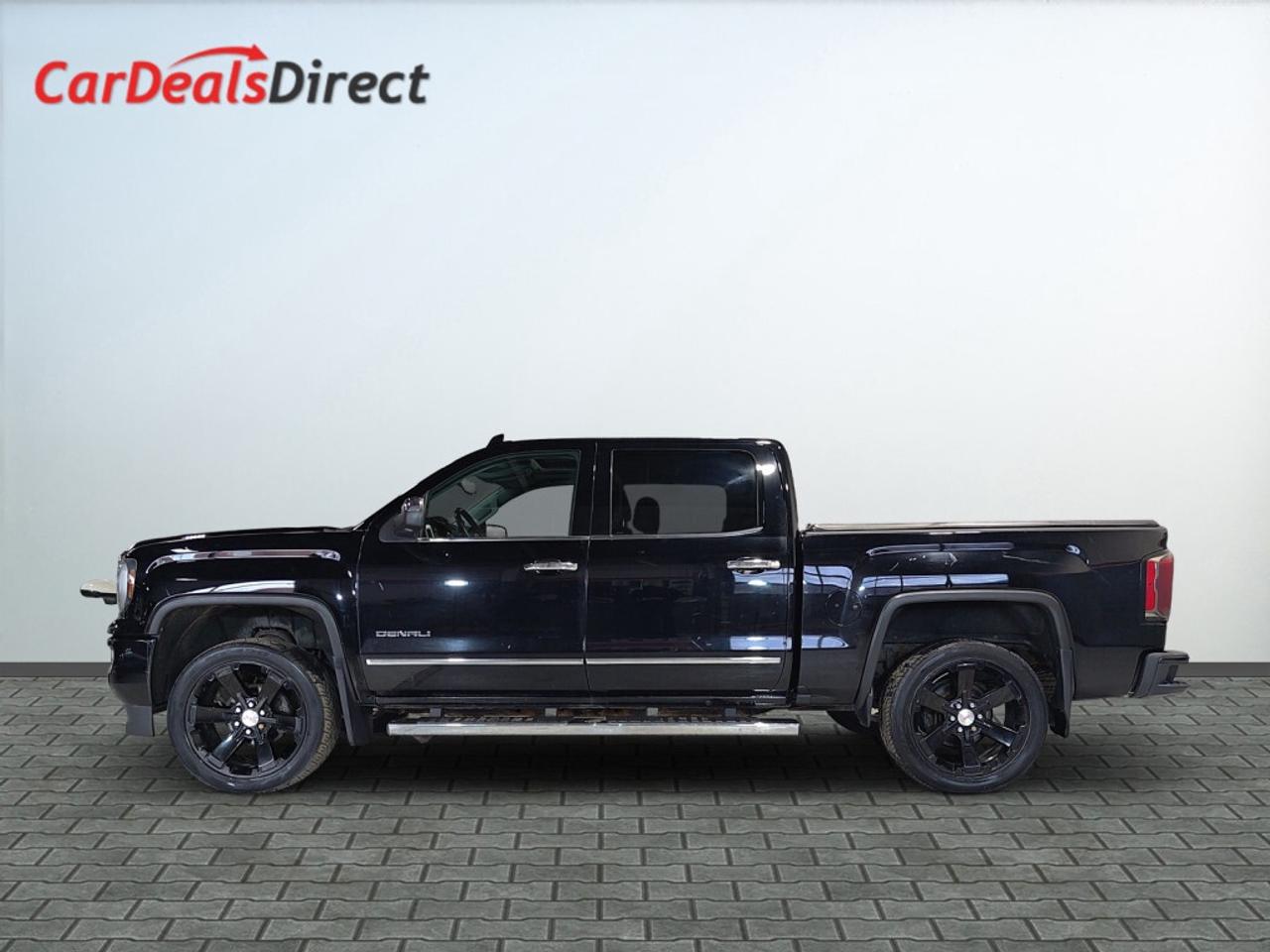 2016 GMC Sierra 1500 Denali on 22s / Crew Cab / Short Box / Sunroof / H Photo3