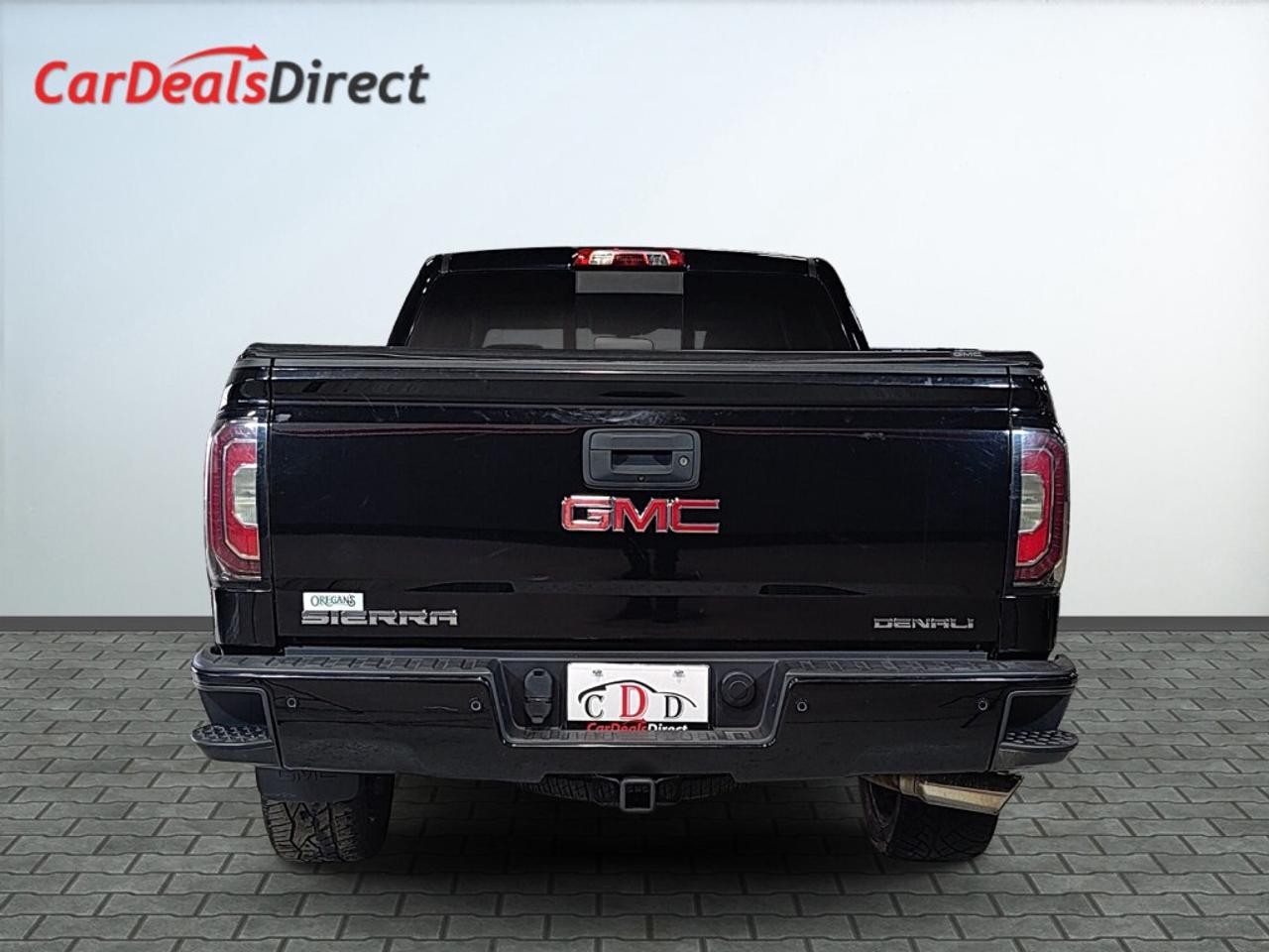 2016 GMC Sierra 1500 Denali on 22s / Crew Cab / Short Box / Sunroof / H Photo