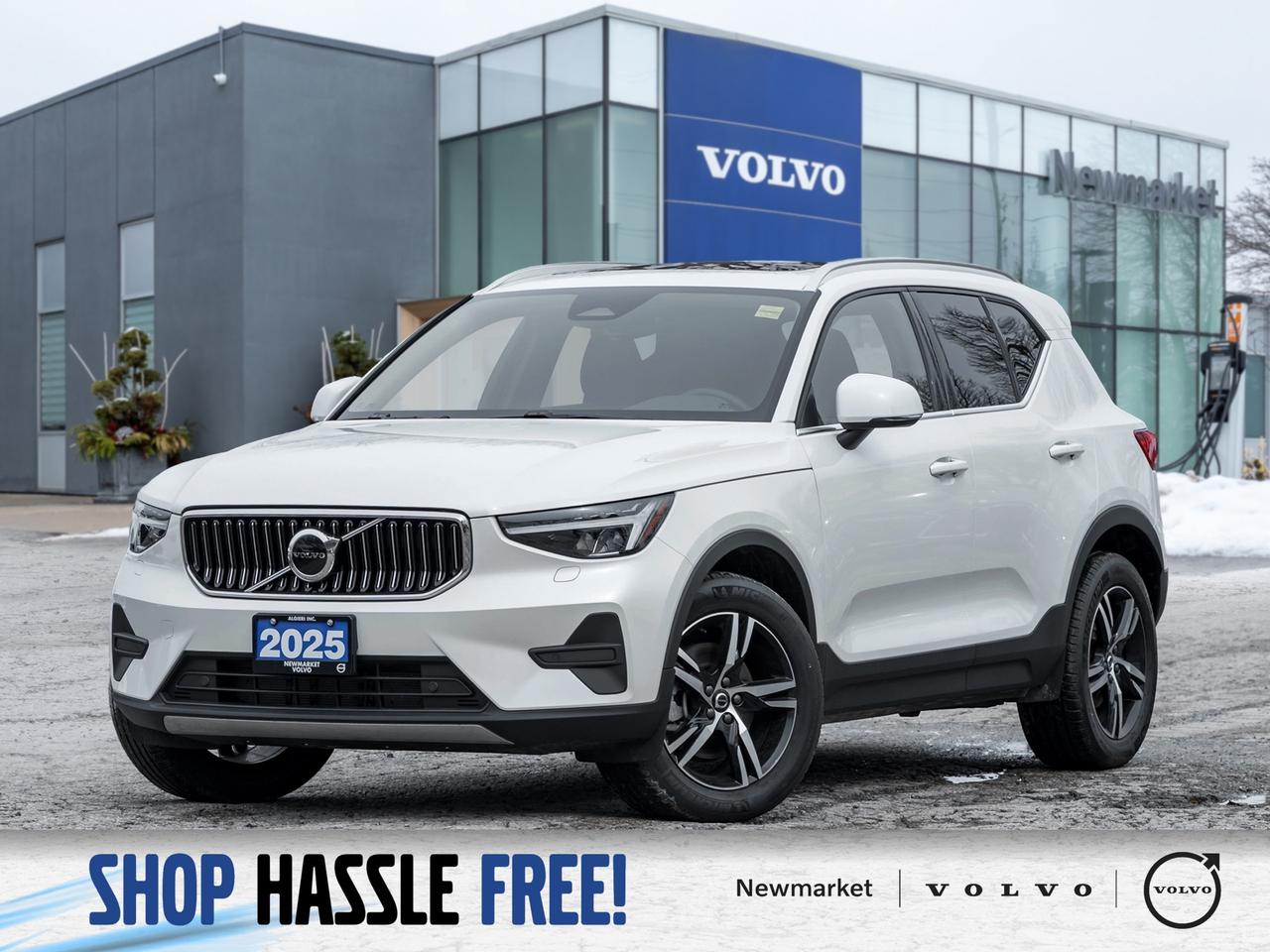 2025 Volvo XC40 B5 AWD  CPO FINANCE RATE 3.49%*(24M)-4%*(48M) Photo
