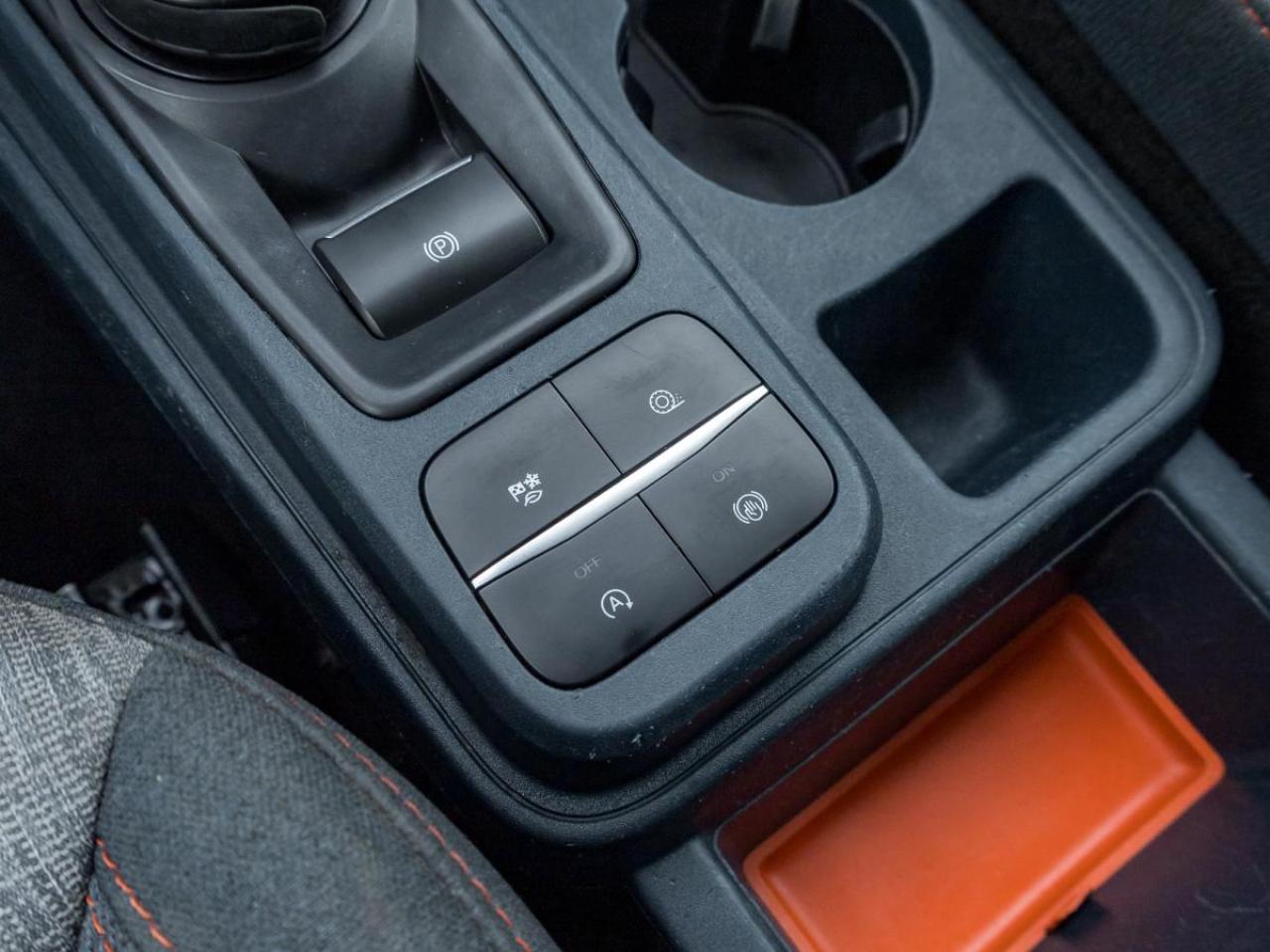 2022 Ford Maverick XLT Photo