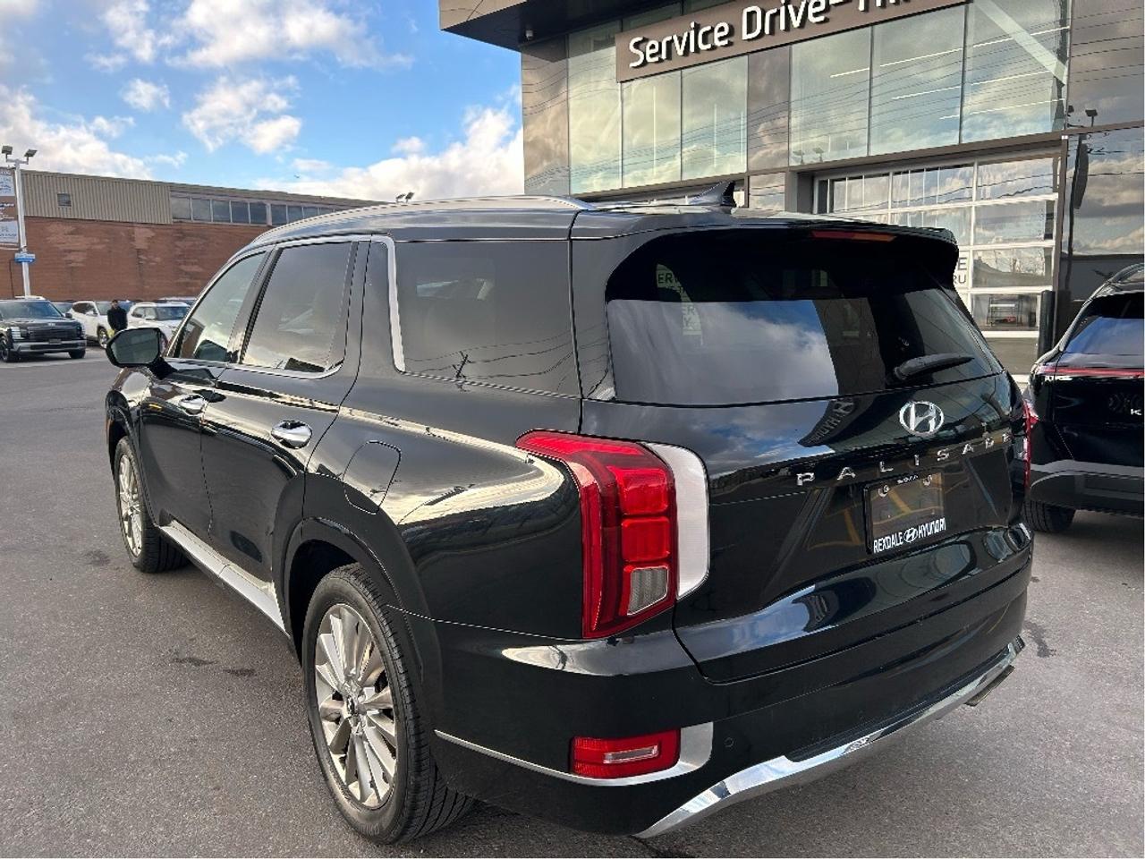 2020 Hyundai PALISADE Ultimate 7-Passenger AWD Photo2