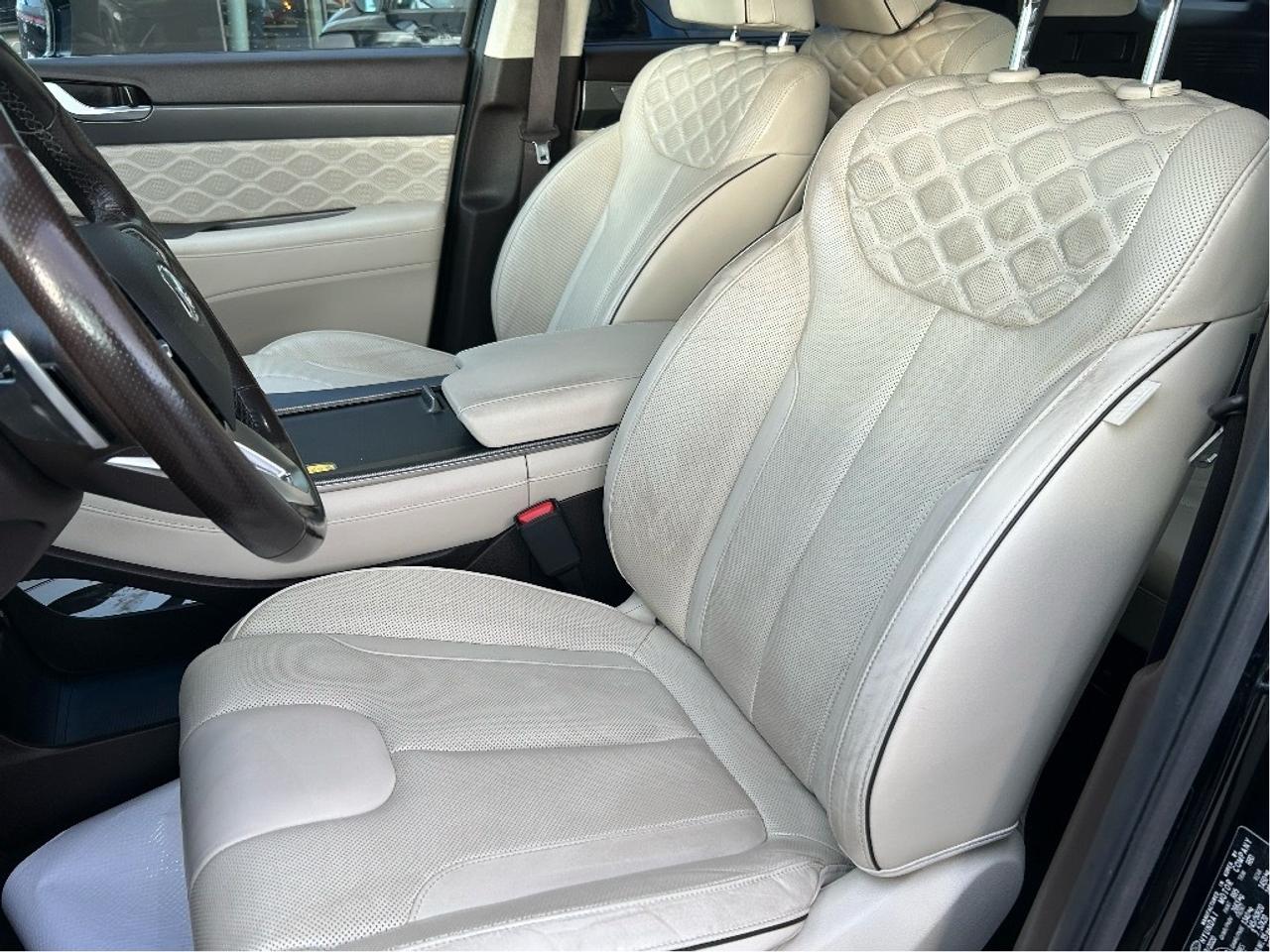 2020 Hyundai PALISADE Ultimate 7-Passenger AWD Photo