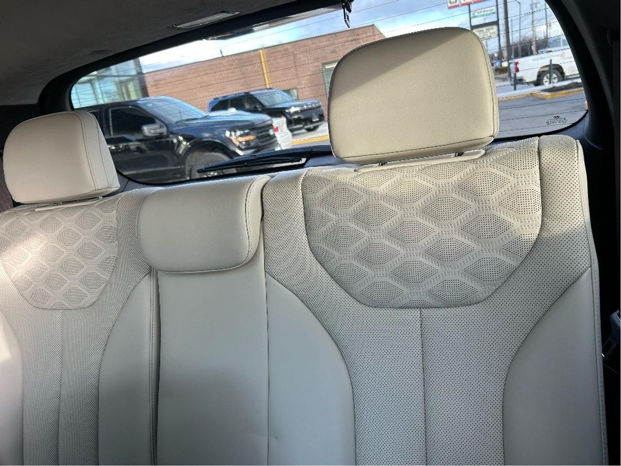 2020 Hyundai PALISADE Ultimate 7-Passenger AWD Photo