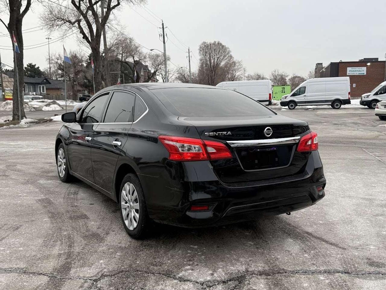 2019 Nissan Sentra NO ACCIDENTS l 1.8L l FWD l Eco l Bluetooth l 4Cyl Photo