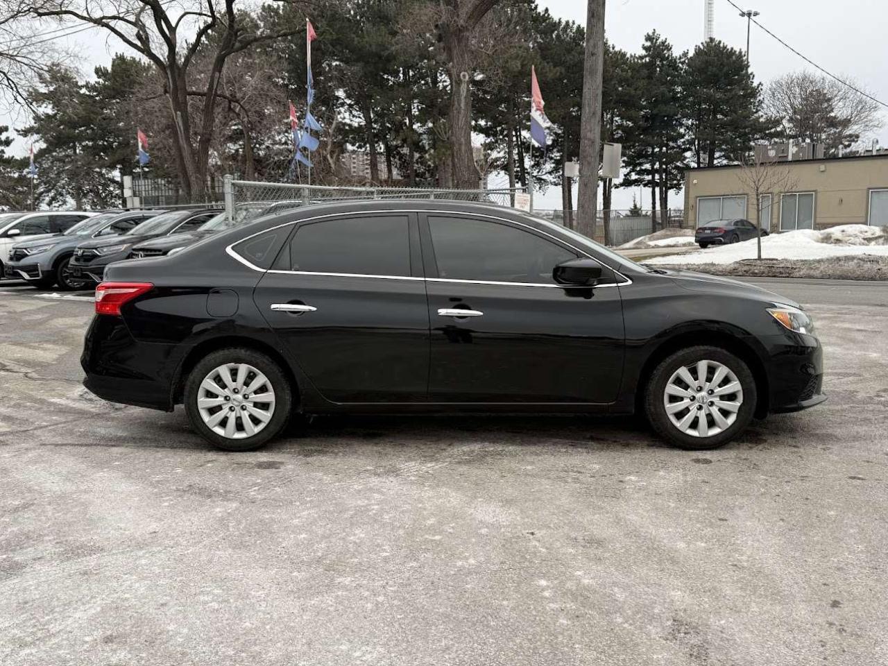 2019 Nissan Sentra NO ACCIDENTS l 1.8L l FWD l Eco l Bluetooth l 4Cyl Photo