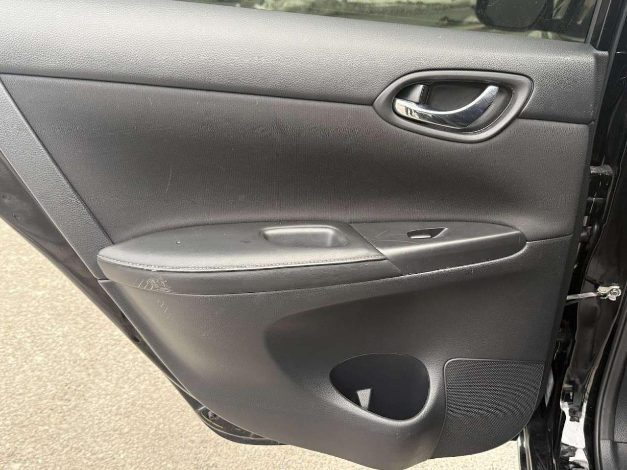 2019 Nissan Sentra NO ACCIDENTS l 1.8L l FWD l Eco l Bluetooth l 4Cyl Photo