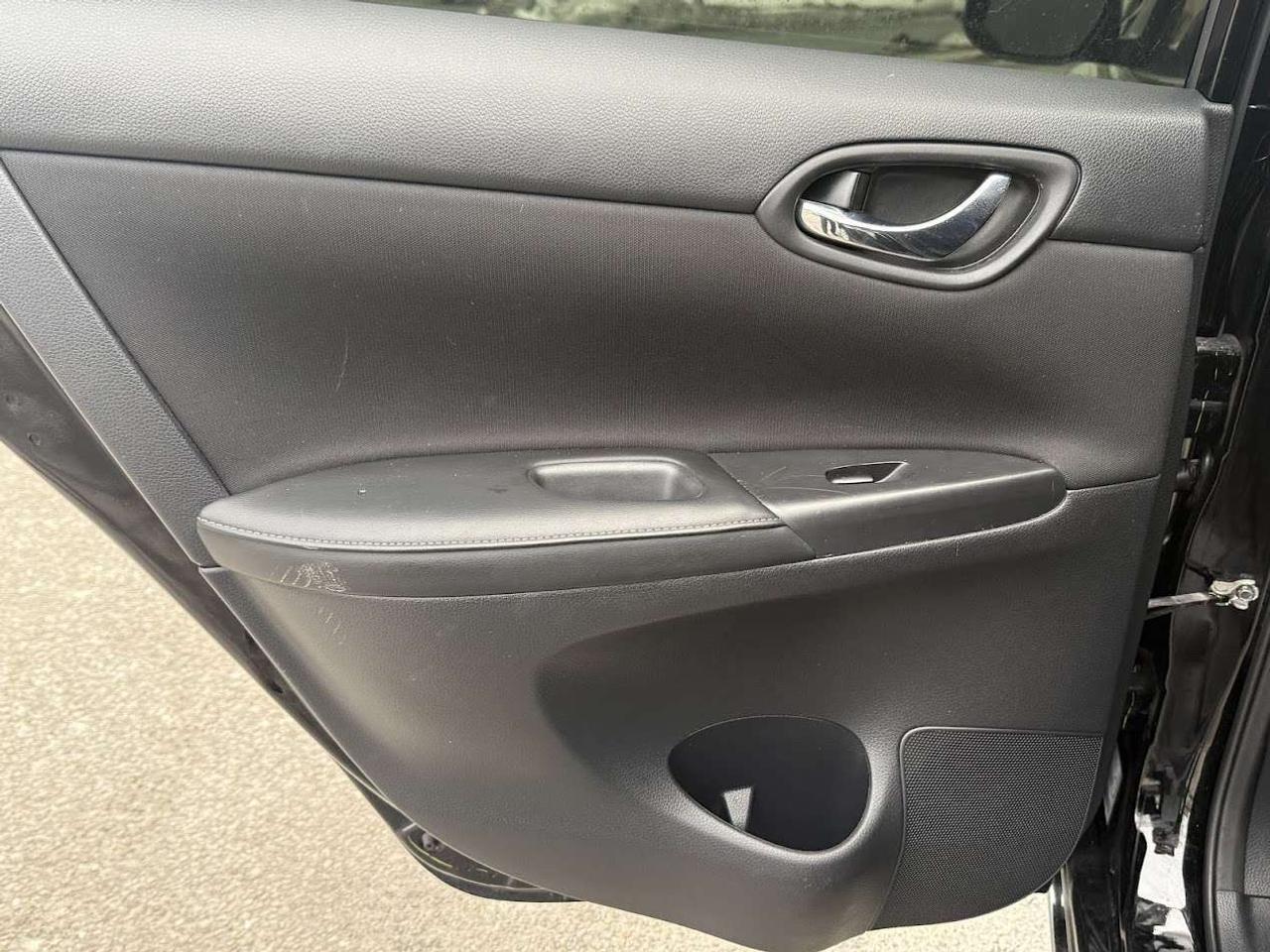 2019 Nissan Sentra NO ACCIDENTS l 1.8L l FWD l Eco l Bluetooth l 4Cyl Photo