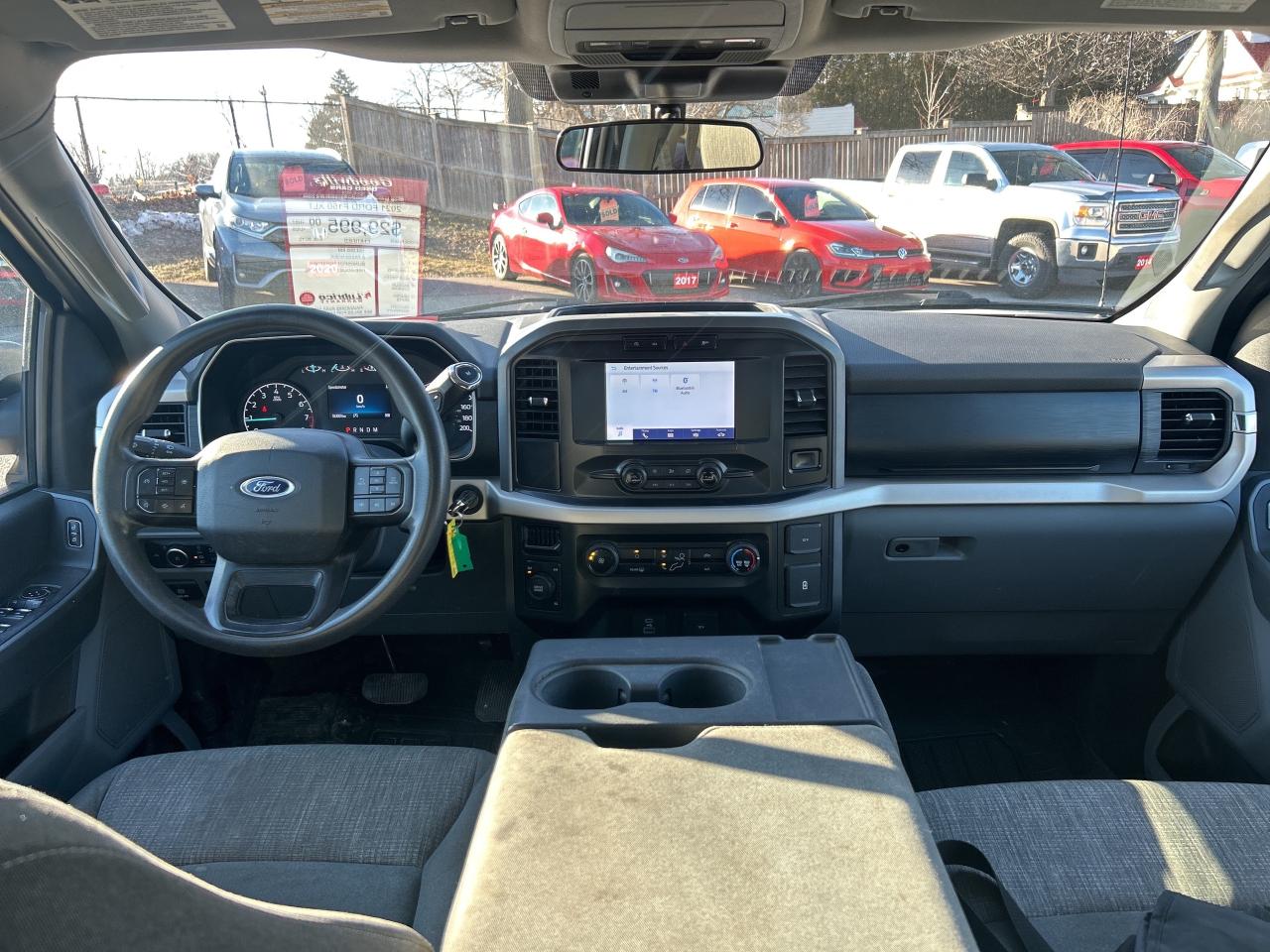 2021 Ford F-150 XLT, 5.0L, 6 PASSENGER, CLEAN CARFAX, BACK UP CAM! Photo