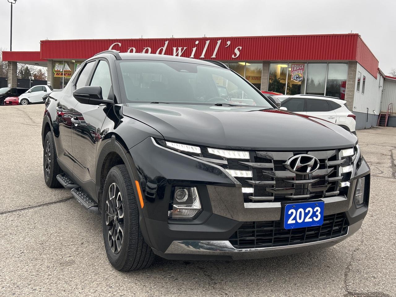 2023 Hyundai Santa Cruz PREFERRED, CLEAN CARFAX, REMOTE START, BACK UP CAM Photo
