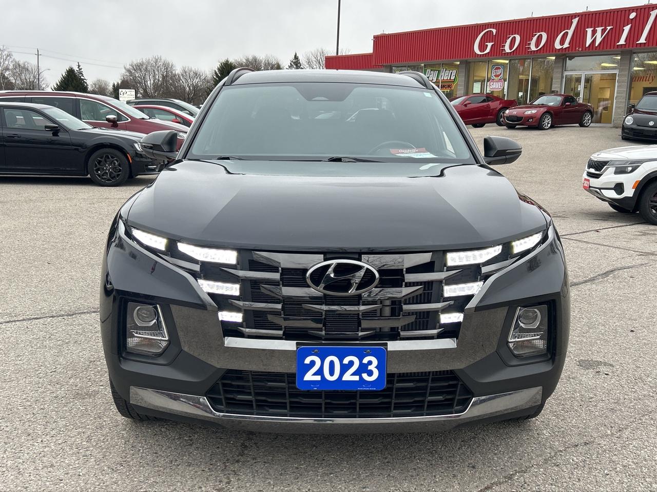 2023 Hyundai Santa Cruz PREFERRED, CLEAN CARFAX, REMOTE START, BACK UP CAM Photo