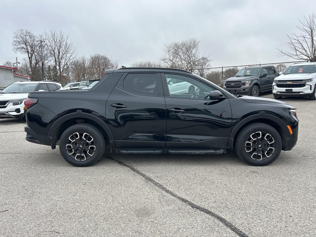 2023 Hyundai Santa Cruz PREFERRED, CLEAN CARFAX, REMOTE START, BACK UP CAM Photo