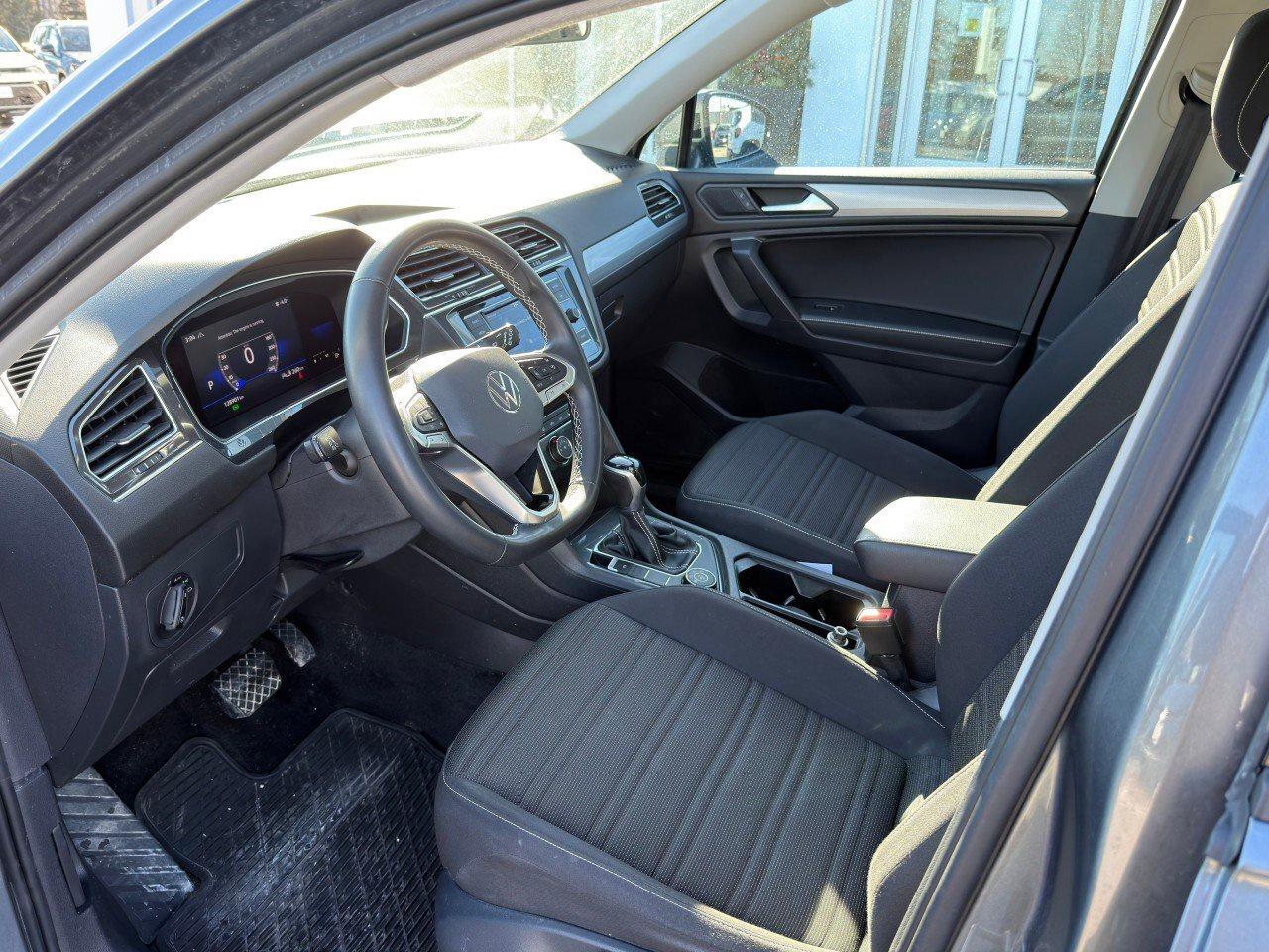 2022 Volkswagen Tiguan Trendline4MOTION AWD, HTD CLOTH SEATS, APPLE CARPL Photo4