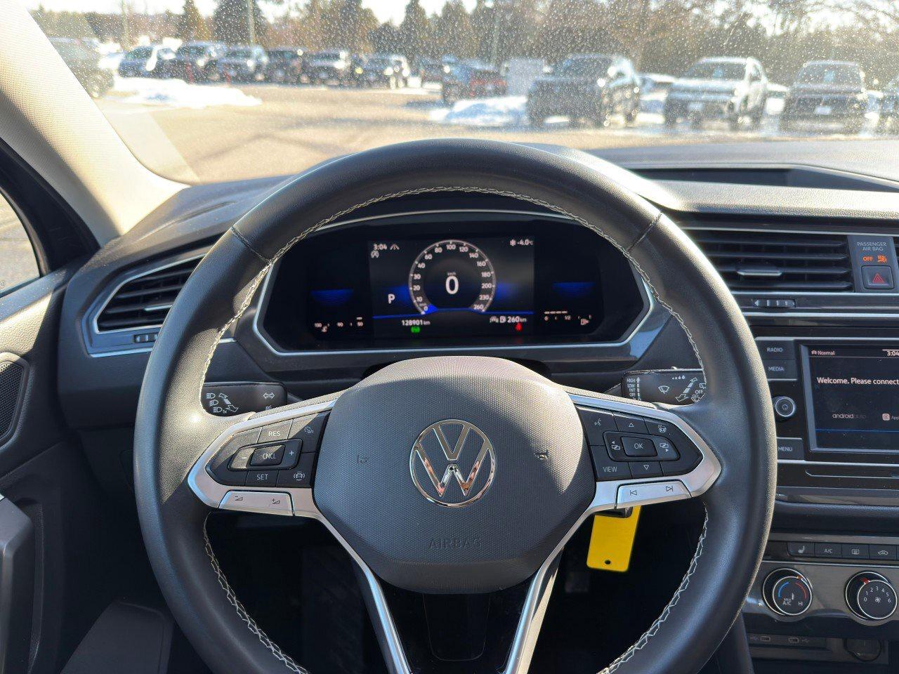 2022 Volkswagen Tiguan Trendline4MOTION AWD, HTD CLOTH SEATS, APPLE CARPL Photo