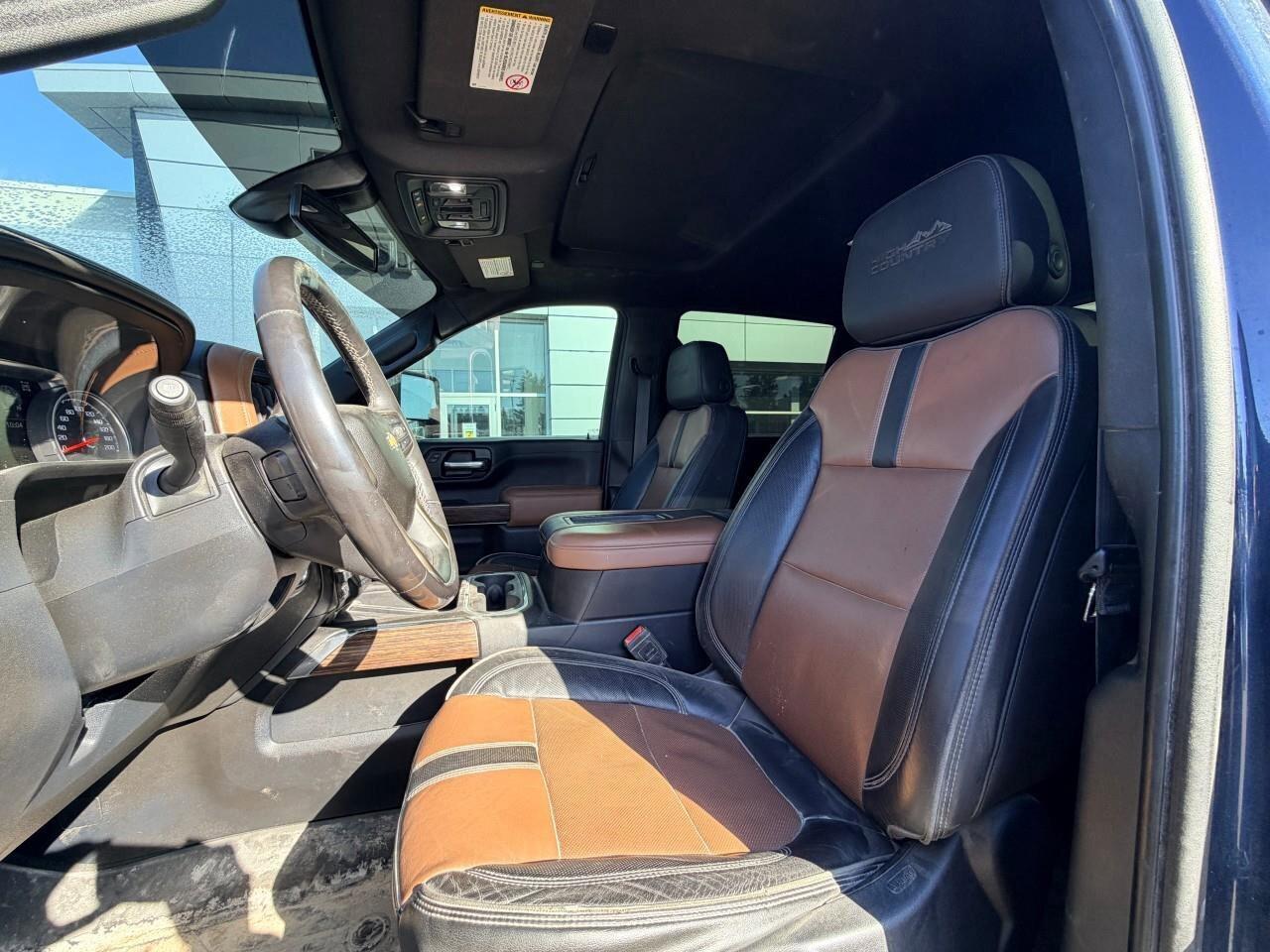 2022 Chevrolet SILVERADO 2500HD 4WD Crew Cab 159  High Country Photo