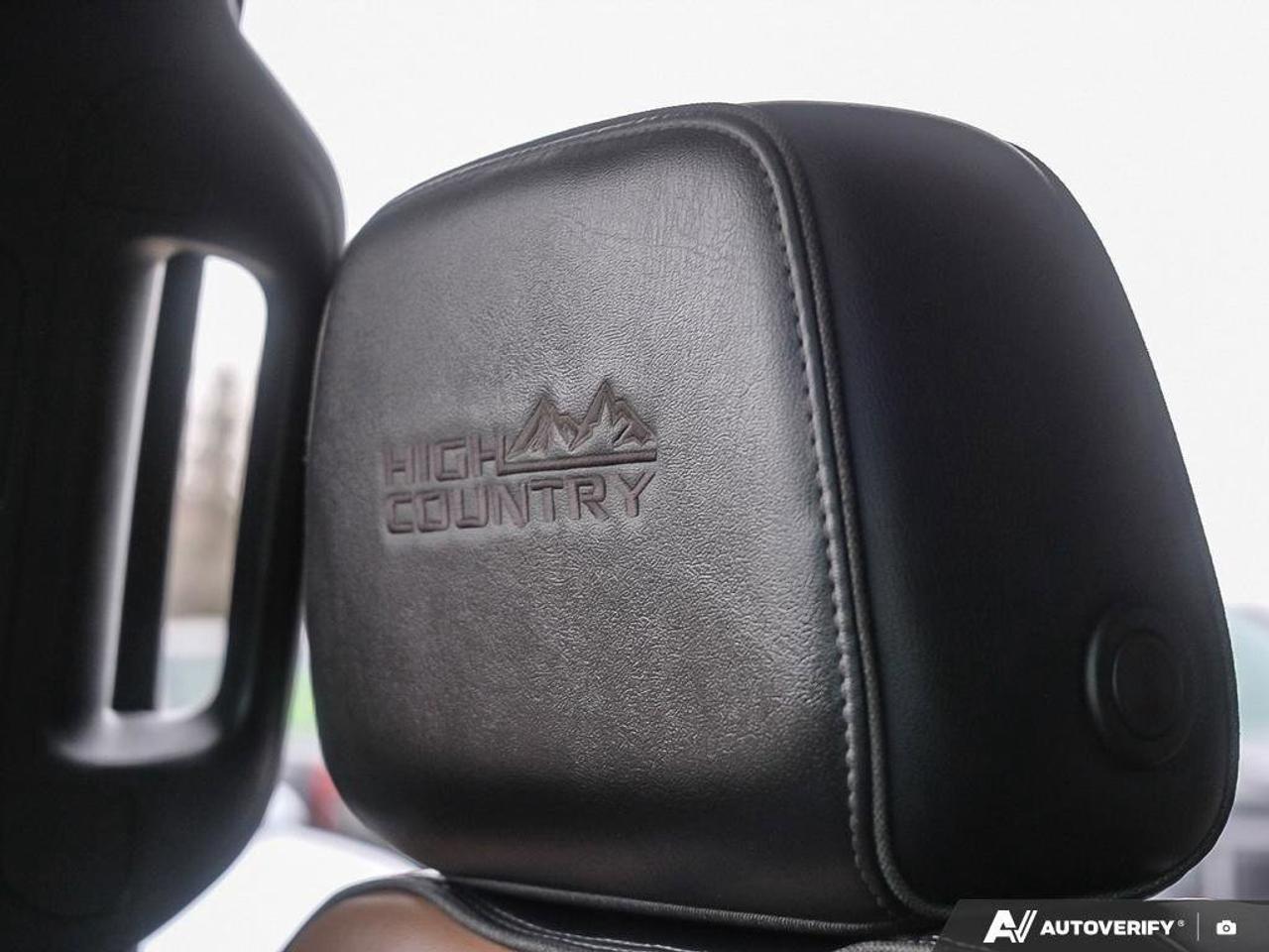 2022 Chevrolet SILVERADO 2500HD High CountryHIGH COUNTRY, 6.6L DURAMAX V8, 4X4, AL Photo