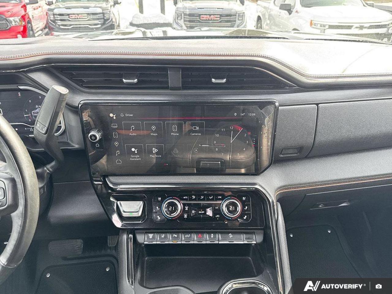 2024 GMC SIERRA 2500HD AT4Trailer Brake Controller   Heated Seats   Remot Photo