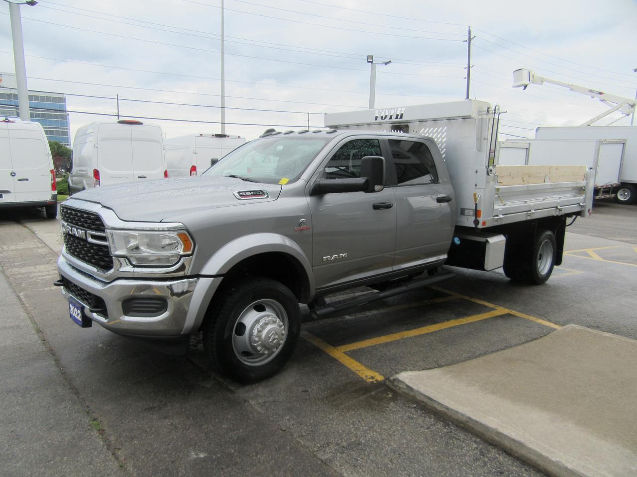 2022 RAM 5500 5500 CREW CAB DIESEL 4X4 12FT DUMP BOX Photo