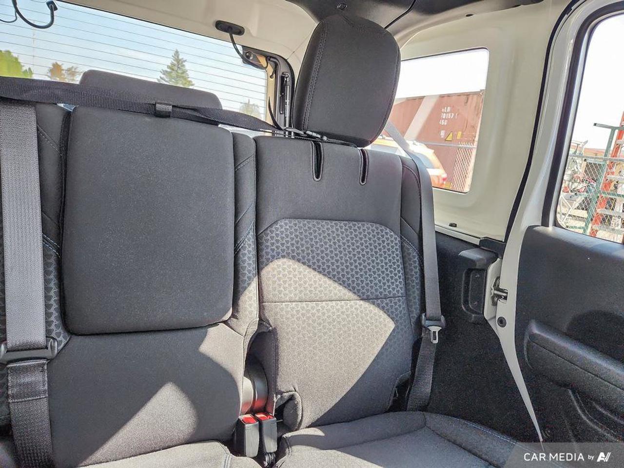 2024 Jeep Wrangler 4xe Rubicon | Winch | Heated Seats | Navigation | Apple Carplay | Android Auto | | Photo