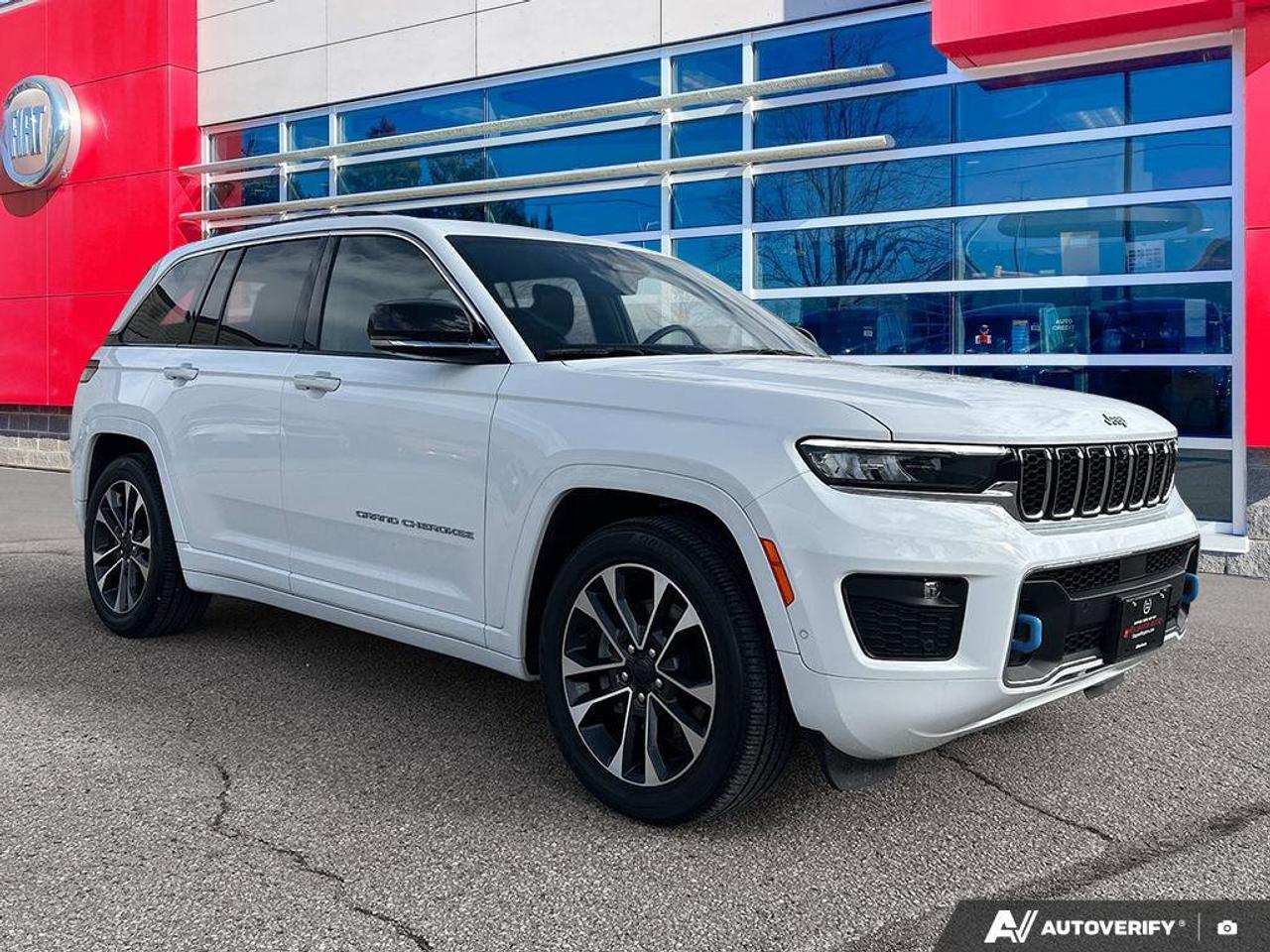 2023 Jeep Grand Cherokee 4xe Overland | Navigation | Leather | Sunroof | Rain Sensing Wipers | Remote Start | Apple Carplay | Photo
