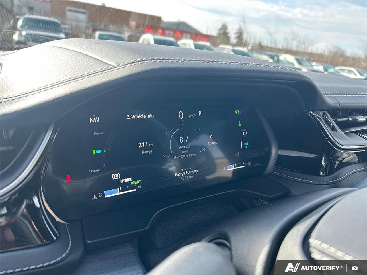 2023 Jeep Grand Cherokee 4xe Overland | Navigation | Leather | Sunroof | Rain Sensing Wipers | Remote Start | Apple Carplay | Photo