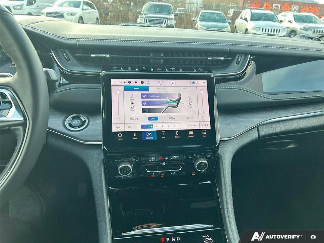 2023 Jeep Grand Cherokee 4xe Overland | Navigation | Leather | Sunroof | Rain Sensing Wipers | Remote Start | Apple Carplay | Photo