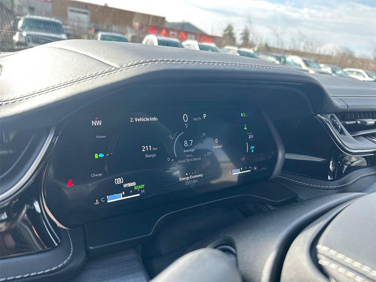2023 Jeep Grand Cherokee 4xe Overland | Executive Demo | VERY LOW KMS| Factory Warranty | LOADED | Remote Start | CarPlay Photo