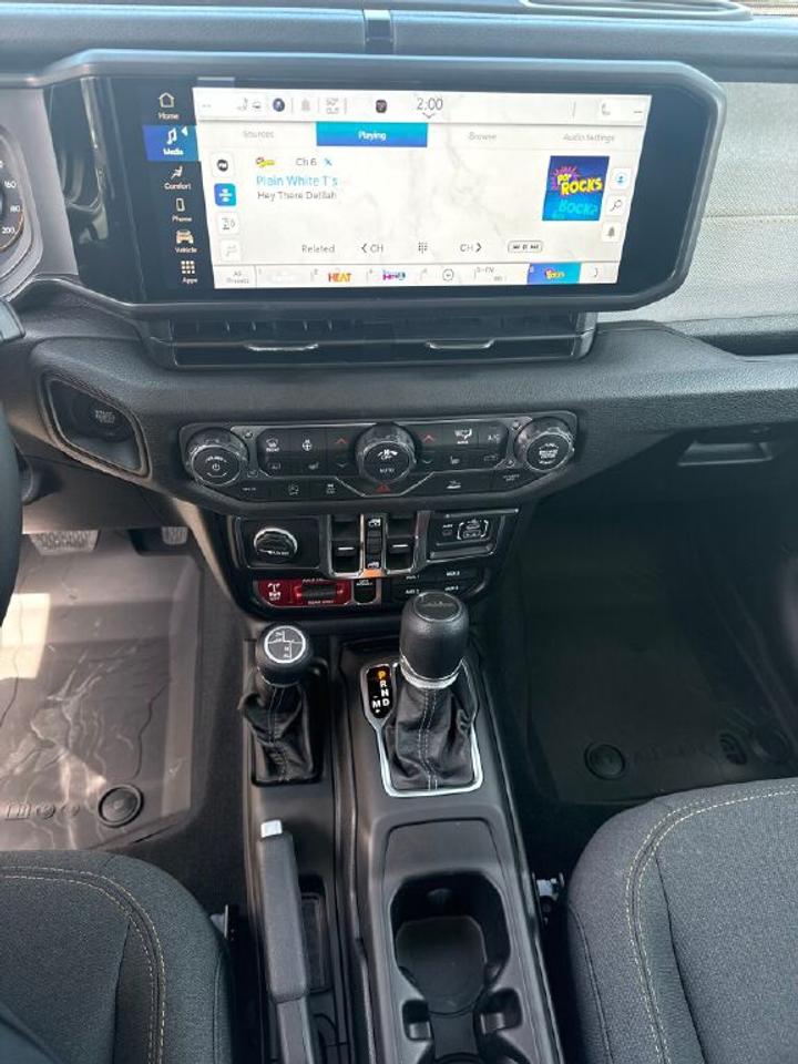2026 Jeep Gladiator Willy's Photo