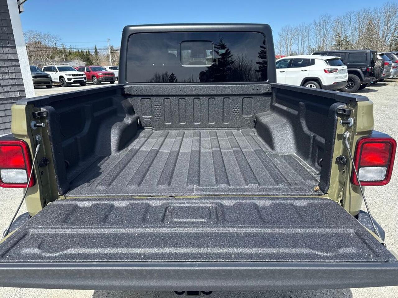 2026 Jeep Gladiator Willy's Photo