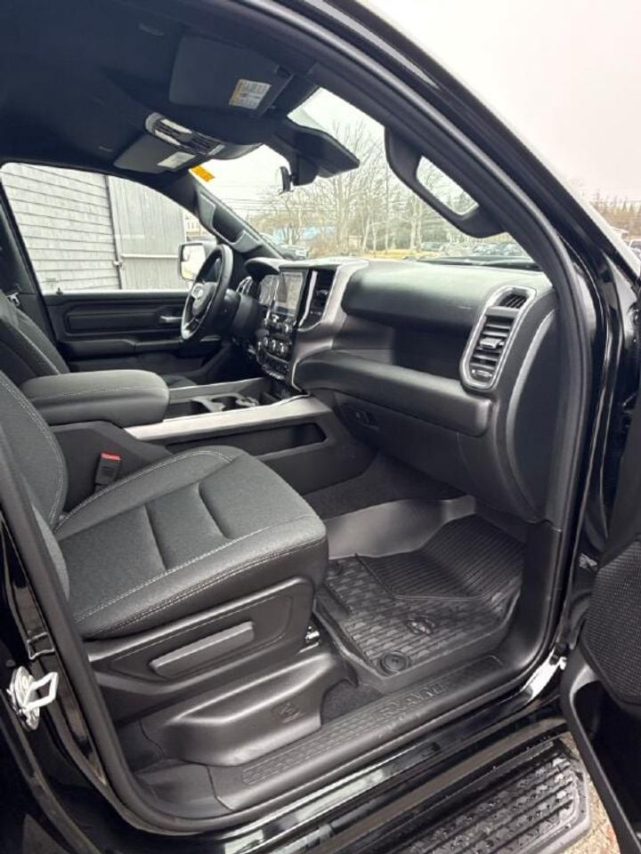 2026 RAM 1500 Express Photo